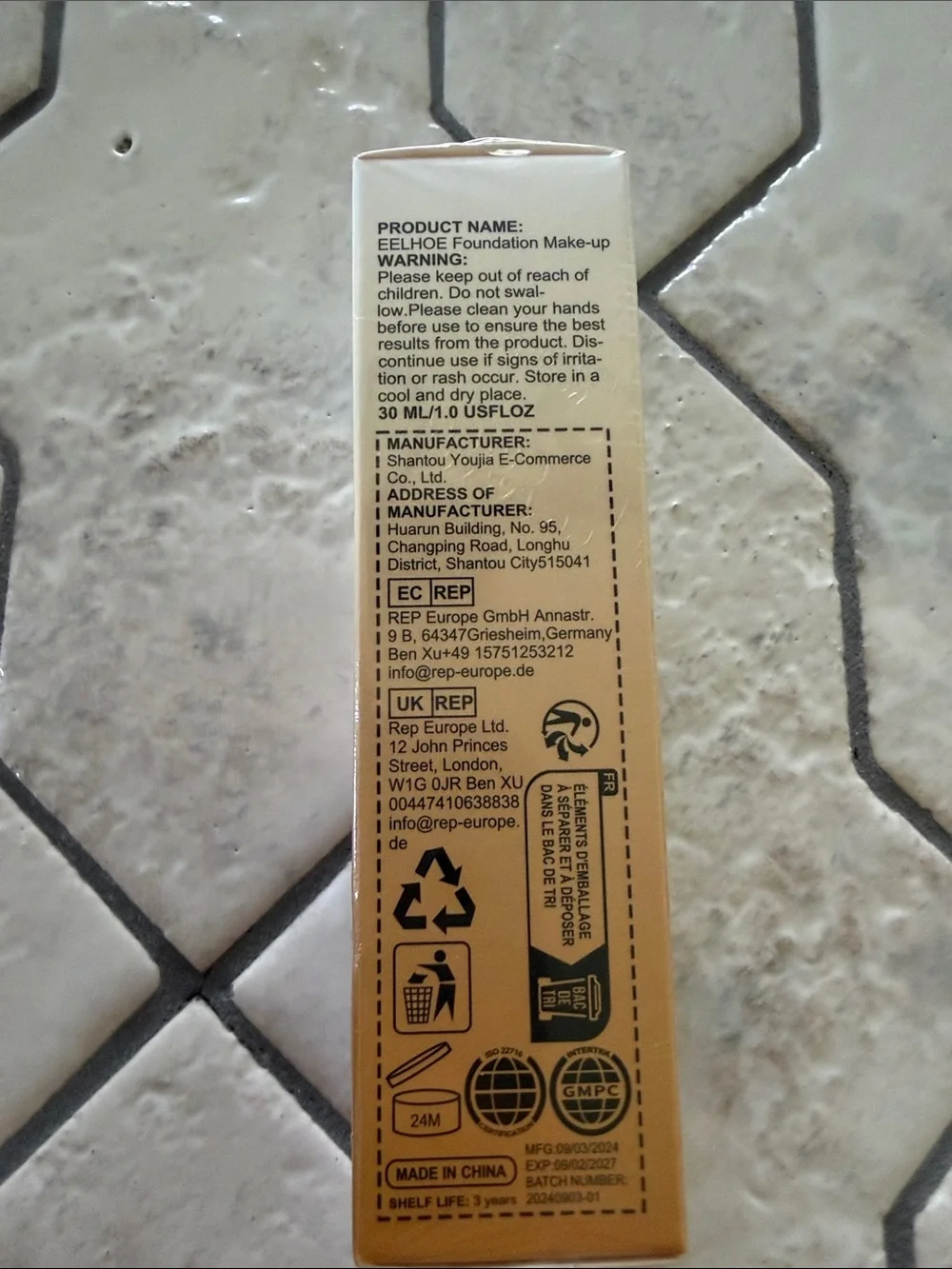 Foundation Makeup SPF 15 – color adjusting